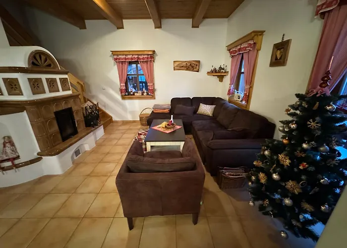 Na Leskove 山林小屋 *