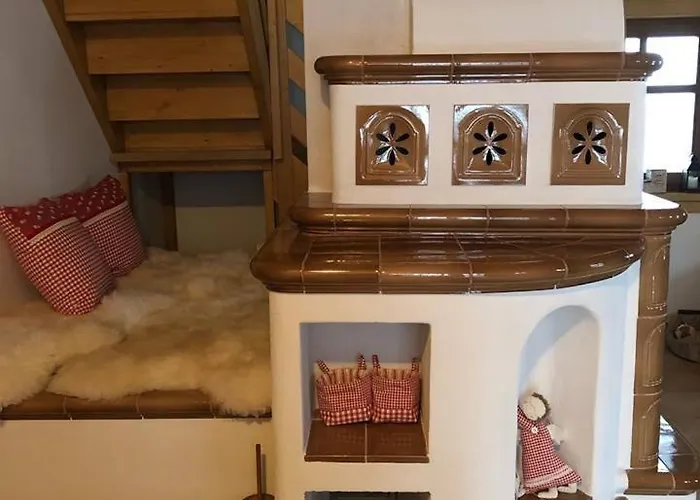 Na Leskove 山林小屋 *