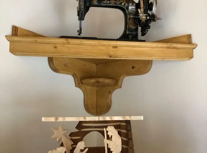 Na Leskove 山林小屋 *